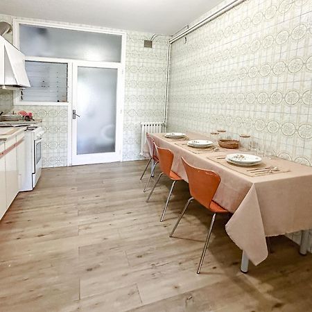 Lovely Rooms In Shared Apartment Gracia Neighborhood برشلونة المظهر الخارجي الصورة