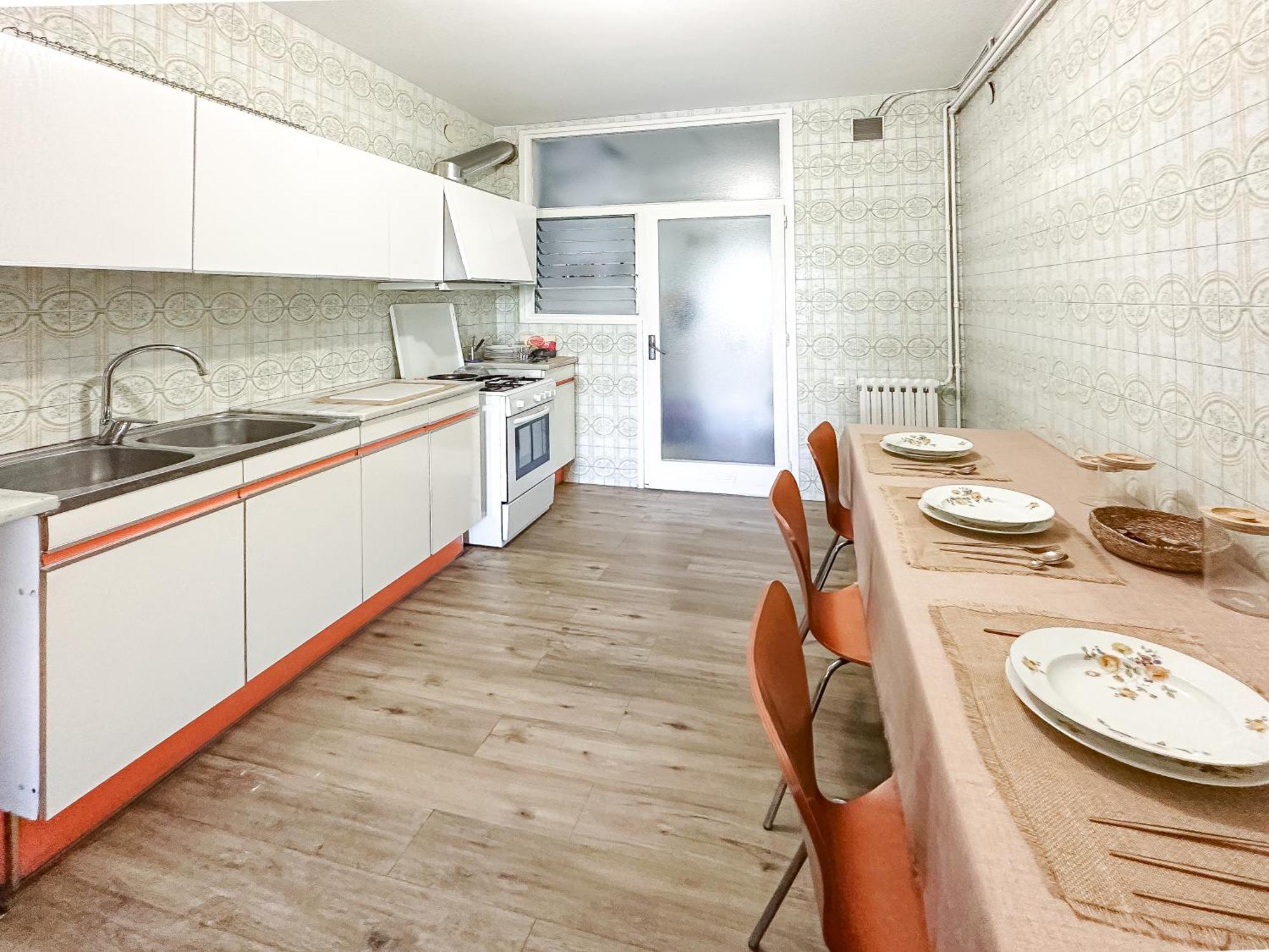 Lovely Rooms In Shared Apartment Gracia Neighborhood برشلونة المظهر الخارجي الصورة