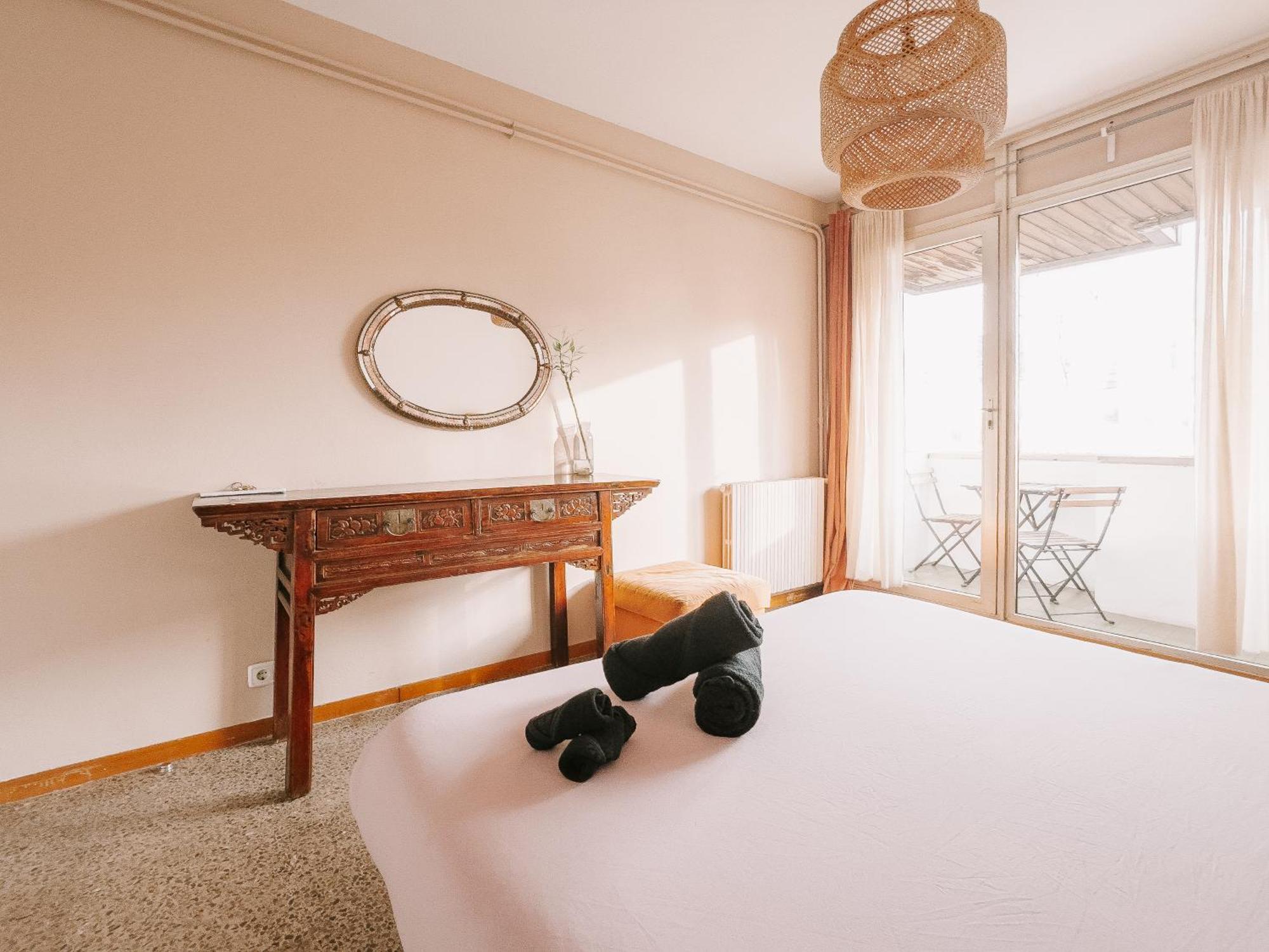 Lovely Rooms In Shared Apartment Gracia Neighborhood برشلونة المظهر الخارجي الصورة