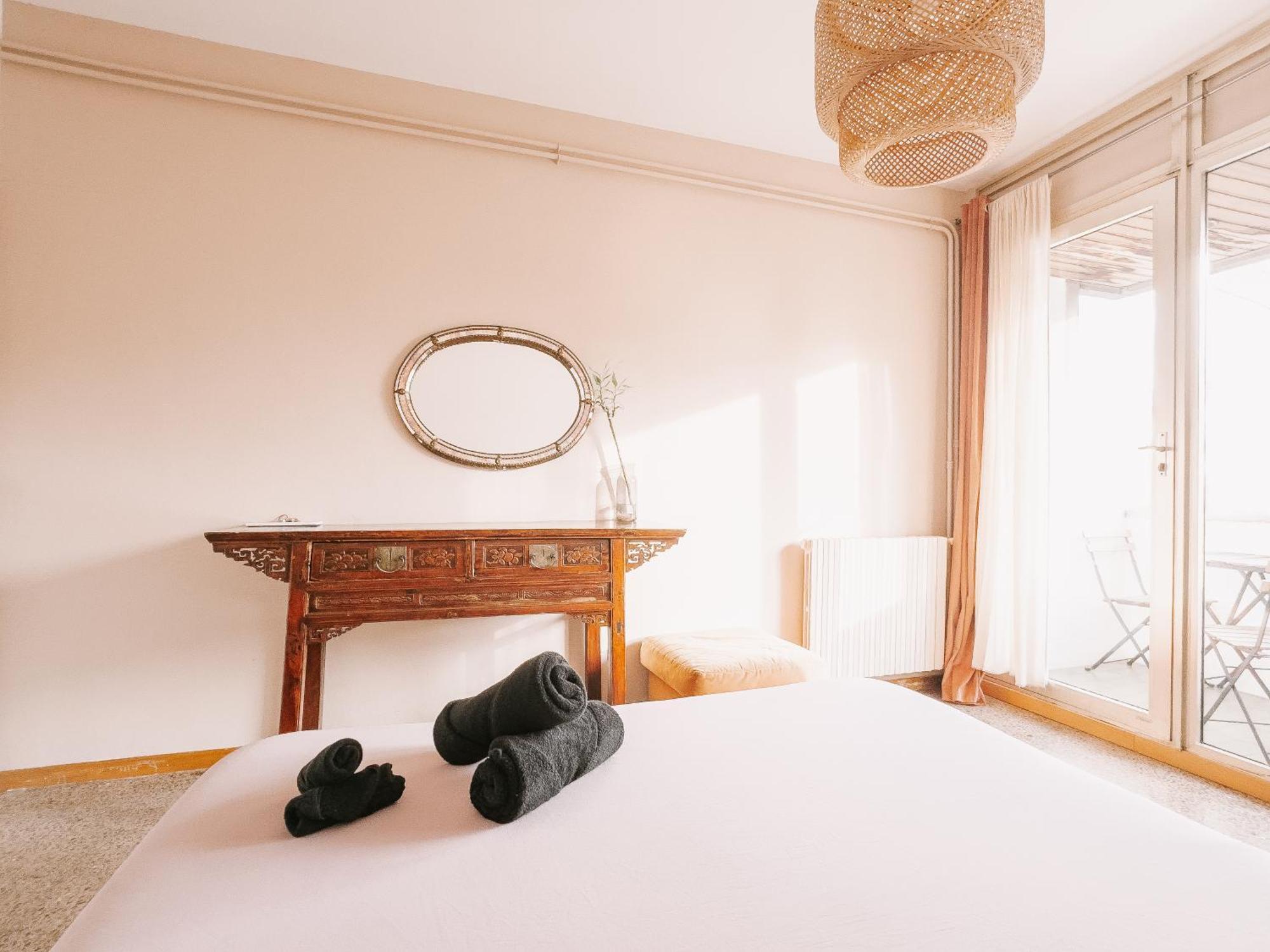 Lovely Rooms In Shared Apartment Gracia Neighborhood برشلونة المظهر الخارجي الصورة