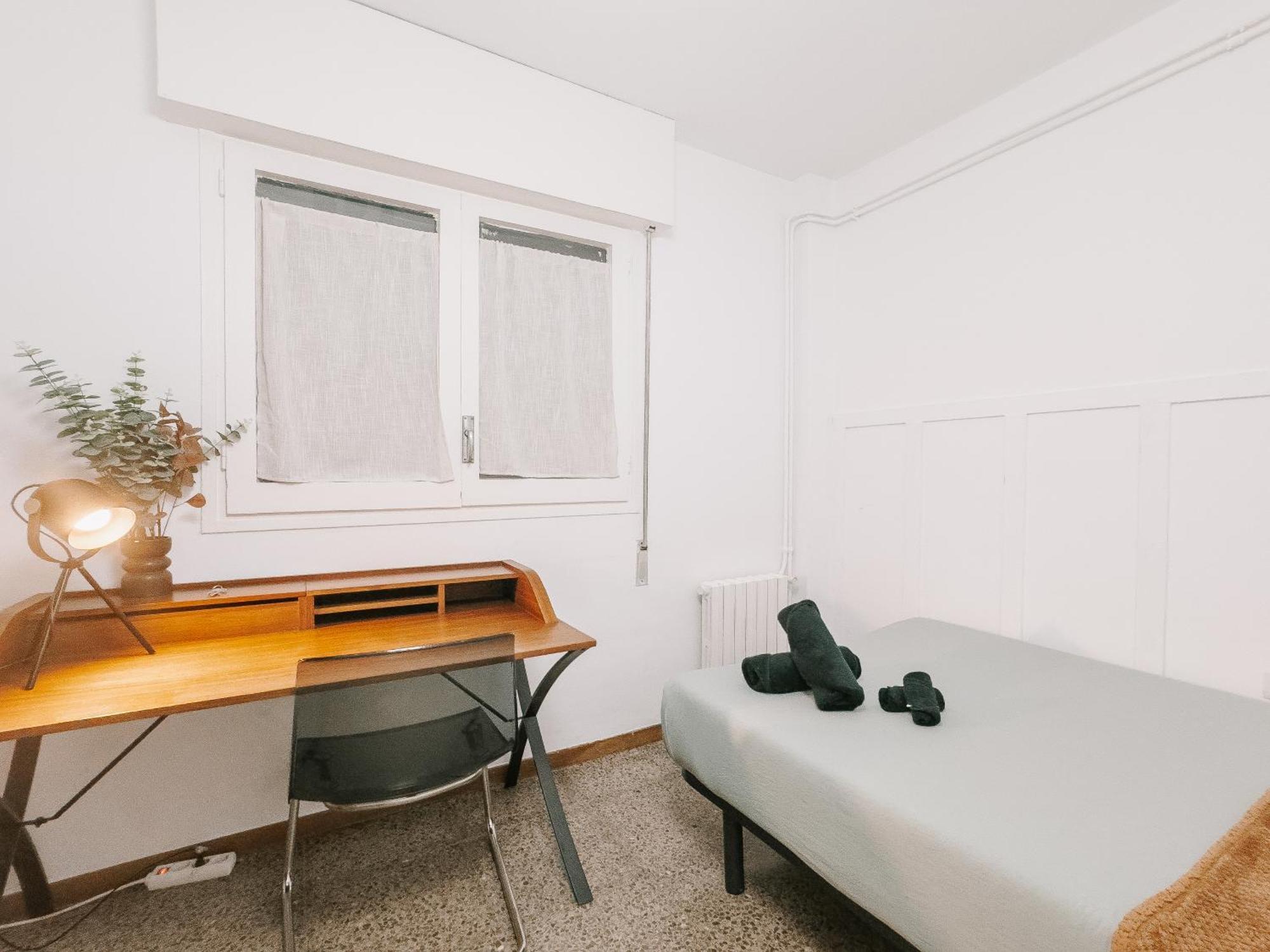 Lovely Rooms In Shared Apartment Gracia Neighborhood برشلونة المظهر الخارجي الصورة