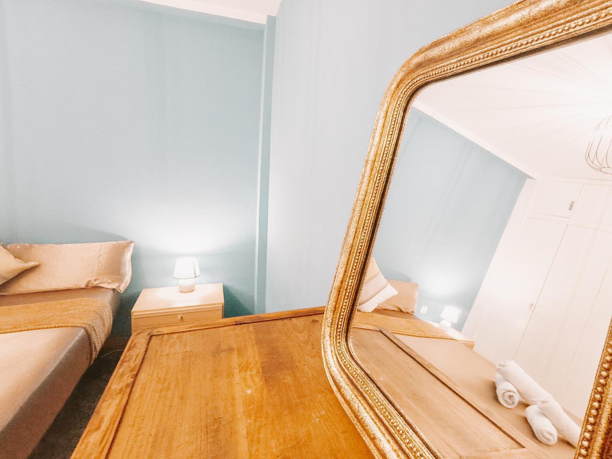 Lovely Rooms In Shared Apartment Gracia Neighborhood برشلونة المظهر الخارجي الصورة