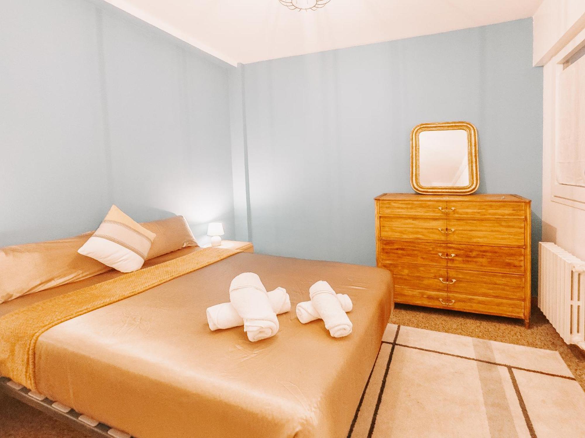 Lovely Rooms In Shared Apartment Gracia Neighborhood برشلونة المظهر الخارجي الصورة